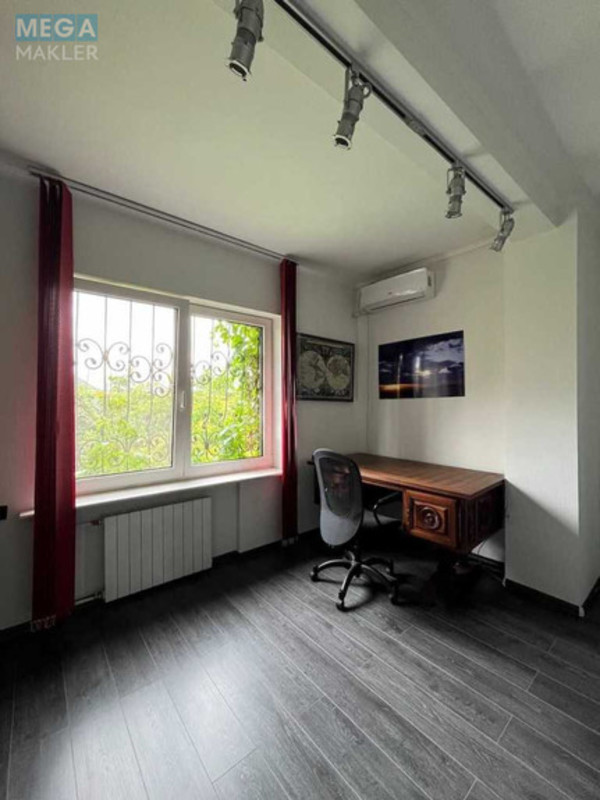 Продаж дома, 2&nbsp;поверху, 165&nbsp;кв.м, 4&nbsp;кімнати, ділянка 3&nbsp;сотки, <a class="location-link" href="/kiev/" title="Недвижимость Київ">Київ</a>, <a class="location-link" href="/kiev/shevchenkovskij/" title="Недвижимость Шевченківський район">Шевченківський р-н</a>, Тешебаєва вул. (изображение 11)