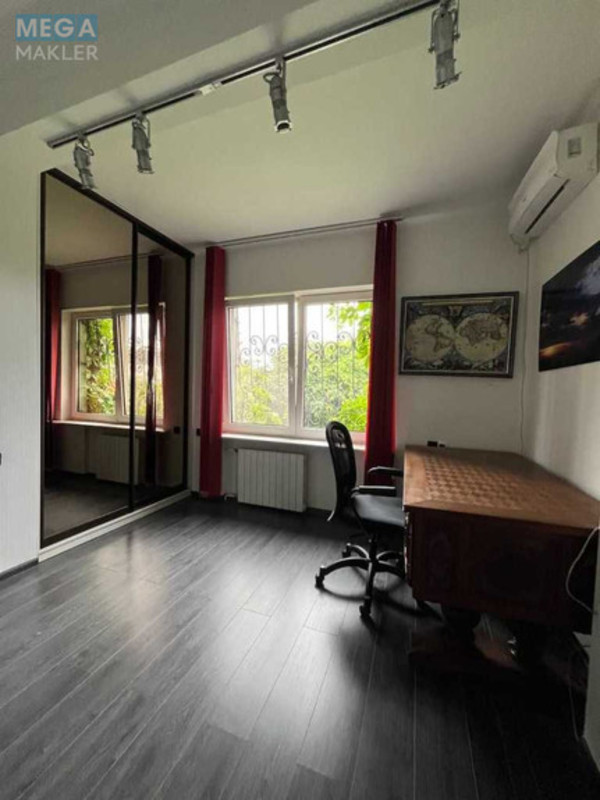 Продаж дома, 2&nbsp;поверху, 165&nbsp;кв.м, 4&nbsp;кімнати, ділянка 3&nbsp;сотки, <a class="location-link" href="/kiev/" title="Недвижимость Київ">Київ</a>, <a class="location-link" href="/kiev/shevchenkovskij/" title="Недвижимость Шевченківський район">Шевченківський р-н</a>, Тешебаєва вул. (изображение 13)