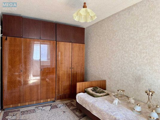 Продаж 2 кімнатної квартири (52/29/7,2), 5 пов. 9 пов. будинку, <a class="location-link" href="/kiev/" title="Недвижимость Київ">Київ</a>, <a class="location-link" href="/kiev/svyatoshinskij/" title="Недвижимость Святошинський район">Святошинський р-н</a>, Генерала Вітрука вул., 7а (изображение 7)