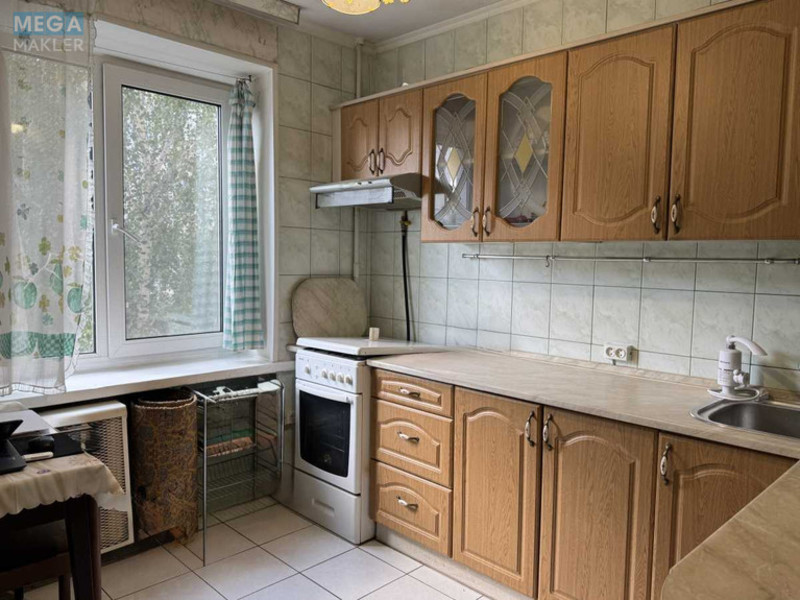 Продаж 2 кімнатної квартири (52/29/7,2), 5 пов. 9 пов. будинку, <a class="location-link" href="/kiev/" title="Недвижимость Київ">Київ</a>, <a class="location-link" href="/kiev/svyatoshinskij/" title="Недвижимость Святошинський район">Святошинський р-н</a>, Генерала Вітрука вул., 7а (изображение 12)