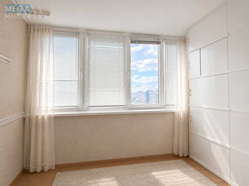 Продаж 3 кімнатної квартири (69/44/7,1), 9 пов. 9 пов. будинку, <a class="location-link" href="/kiev/" title="Недвижимость Київ">Київ</a>, <a class="location-link" href="/kiev/svyatoshinskij/" title="Недвижимость Святошинський район">Святошинський р-н</a>, Академіка Булаховського вул., 30А (изображение 9)