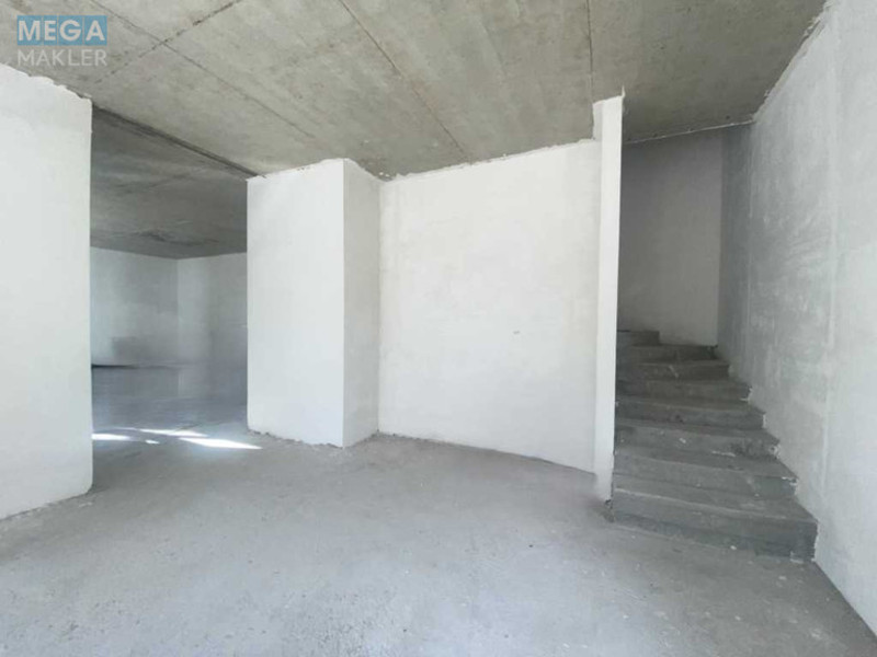 Продаж дома, 2&nbsp;поверху, 218,50&nbsp;кв.м, 4&nbsp;кімнати, ділянка 6&nbsp;соток, <a class="location-link" href="/kiev/" title="Недвижимость Київ">Київ</a>, <a class="location-link" href="/kiev/darnickij/" title="Недвижимость Дарницький район">Дарницький р-н</a>, 1-а Садова вул. (изображение 8)