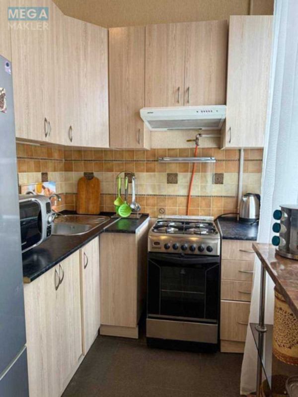 Оренда 2 кімнатної квартири, <a class="location-link" href="/kiev/" title="Недвижимость Київ">Київ</a>, <a class="location-link" href="/kiev/pecherskij/" title="Недвижимость Печерський район">Печерський р-н</a>, Панаса Мирного ул., 9б (изображение 9)