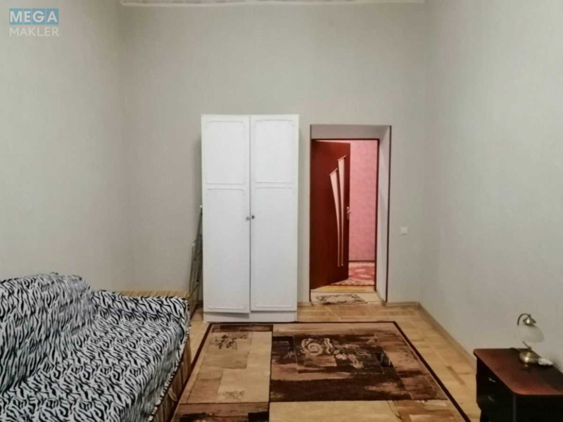 Продаж 3 кімнатної квартири (82/57/7), 3 пов. 4 пов. будинку, <a class="location-link" href="/kiev/" title="Недвижимость Київ">Київ</a>, <a class="location-link" href="/kiev/pecherskij/" title="Недвижимость Печерський район">Печерський р-н</a>, Велика Васильківська вул., 79 (изображение 12)