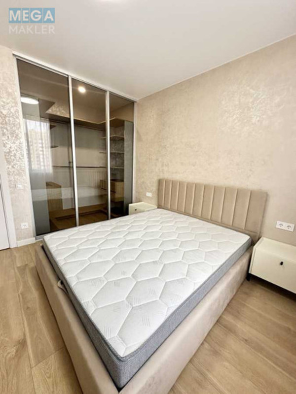 Оренда 2 кімнатної квартири, <a class="location-link" href="/kiev/" title="Недвижимость Київ">Київ</a>, <a class="location-link" href="/kiev/podolskij/" title="Недвижимость Подільський район">Подільський р-н</a>, Олександра Олеся вул., 2-Б (изображение 6)