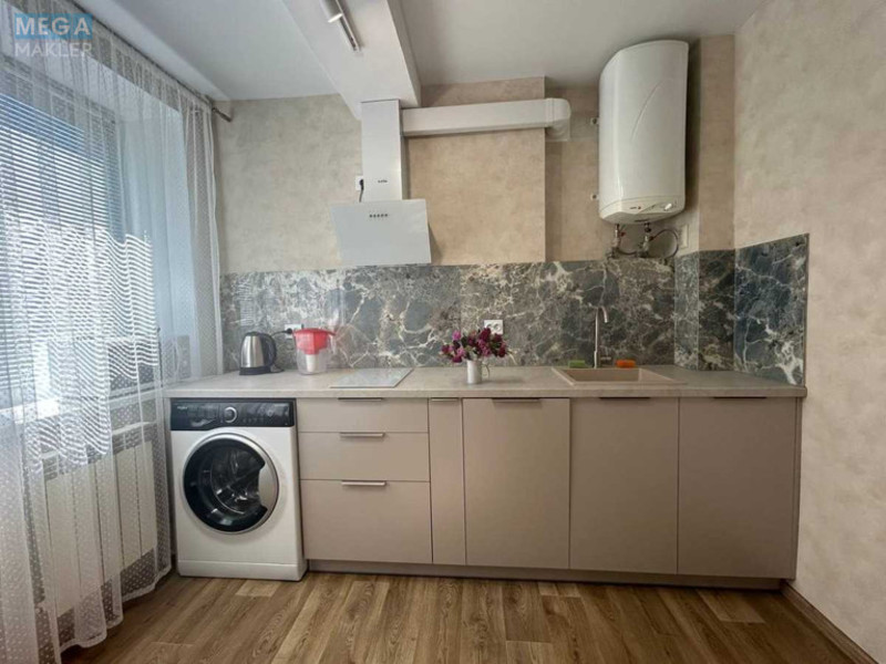 Оренда 2 кімнатної квартири, <a class="location-link" href="/kiev/" title="Недвижимость Київ">Київ</a>, <a class="location-link" href="/kiev/svyatoshinskij/" title="Недвижимость Святошинський район">Святошинський р-н</a>, Леся Курбаса просп., 3 (изображение 10)