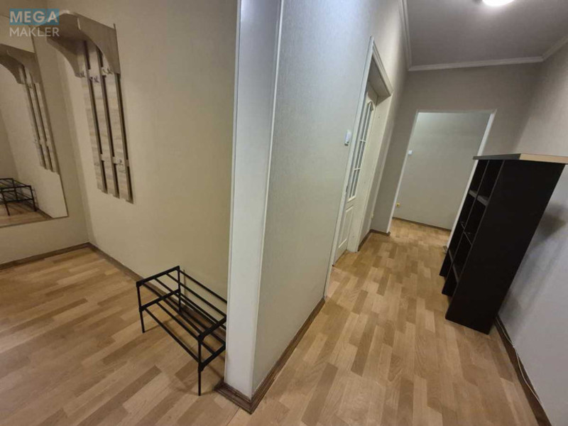 Оренда 3 кімнатної квартири, <a class="location-link" href="/kiev/" title="Недвижимость Київ">Київ</a>, <a class="location-link" href="/kiev/desnyanskij/" title="Недвижимость Деснянський район">Деснянський р-н</a>, Милославська вул., 12 (изображение 2)