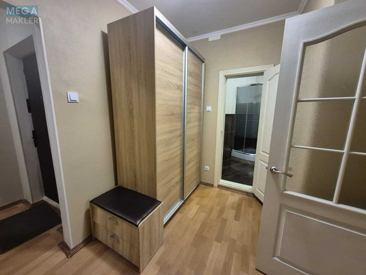 Оренда 3 кімнатної квартири, <a class="location-link" href="/kiev/" title="Недвижимость Київ">Київ</a>, <a class="location-link" href="/kiev/desnyanskij/" title="Недвижимость Деснянський район">Деснянський р-н</a>, Милославська вул., 12 (изображение 9)