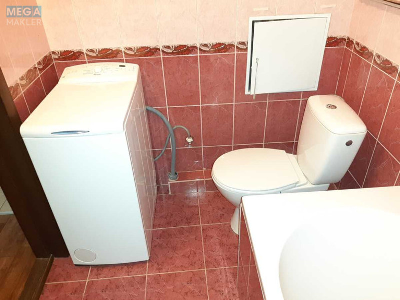 Оренда 1 кімнатної квартири, <a class="location-link" href="/kiev/" title="Недвижимость Київ">Київ</a>, <a class="location-link" href="/kiev/obolonskij/" title="Недвижимость Оболонський район">Оболонський р-н</a>, Петра Дегтяренко ул., 33 (изображение 9)