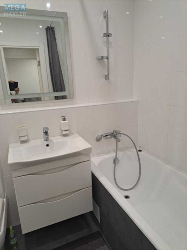 Оренда 1 кімнатної квартири, <a class="location-link" href="/kiev/" title="Недвижимость Київ">Київ</a>, <a class="location-link" href="/kiev/podolskij/" title="Недвижимость Подільський район">Подільський р-н</a>, Сергея Данченко вул., 5 (изображение 11)