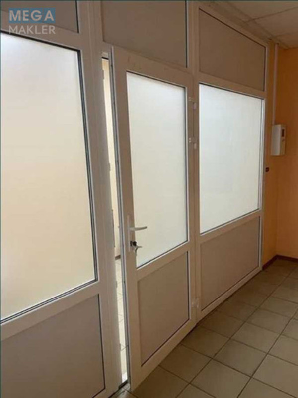 Продаж окремої будівлі/побудови, 25&nbsp;кв.м, <a class="location-link" href="/kiev/" title="Недвижимость Київ">Київ</a>, <a class="location-link" href="/kiev/darnickij/" title="Недвижимость Дарницький район">Дарницький р-н</a>, Лариси Руденко вул., 6а (изображение 4)