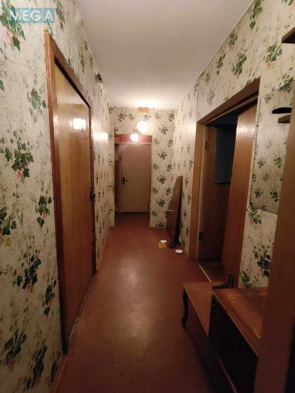 Продаж 5 кімнатної квартири (97/68/8), 1 пов. 9 пов. будинку, <a class="location-link" href="/kiev/" title="Недвижимость Київ">Київ</a>, <a class="location-link" href="/kiev/goloseevskij/" title="Недвижимость Голосіївський район">Голосіївський р-н</a>, Лятошинського вул., 8а (изображение 11)