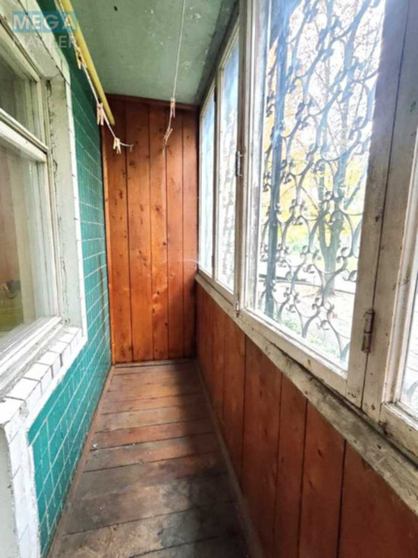 Продаж 5 кімнатної квартири (97/68/8), 1 пов. 9 пов. будинку, <a class="location-link" href="/kiev/" title="Недвижимость Київ">Київ</a>, <a class="location-link" href="/kiev/goloseevskij/" title="Недвижимость Голосіївський район">Голосіївський р-н</a>, Лятошинського вул., 8а (изображение 13)