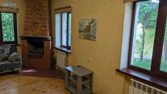 Продаж дома, 2&nbsp;поверху, 96&nbsp;кв.м, 3&nbsp;кімнати, ділянка 5&nbsp;соток, <a class="location-link" href="/kiev/" title="Недвижимость Київ">Київ</a>, <a class="location-link" href="/kiev/desnyanskij/" title="Недвижимость Деснянський район">Деснянський р-н</a>, Петровського вул., 2 (изображение 3)