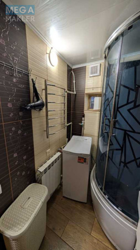 Продаж дома, 2&nbsp;поверху, 96&nbsp;кв.м, 3&nbsp;кімнати, ділянка 5&nbsp;соток, <a class="location-link" href="/kiev/" title="Недвижимость Київ">Київ</a>, <a class="location-link" href="/kiev/desnyanskij/" title="Недвижимость Деснянський район">Деснянський р-н</a>, Петровського вул., 2 (изображение 7)
