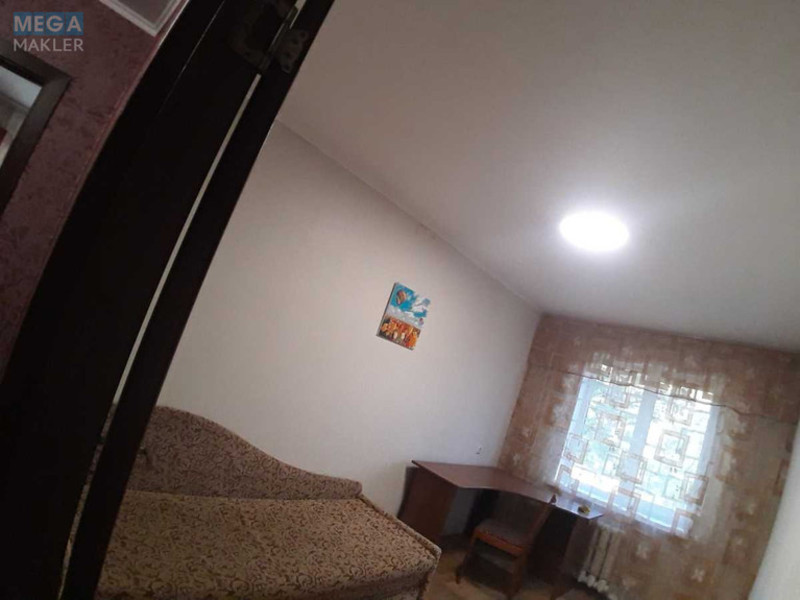 Оренда 2 кімнатної квартири, <a class="location-link" href="/kiev/" title="Недвижимость Київ">Київ</a>, <a class="location-link" href="/kiev/solomenskij/" title="Недвижимость Солом'янський район">Солом'янський р-н</a>, Миколи Василенка вул., 14 (изображение 5)