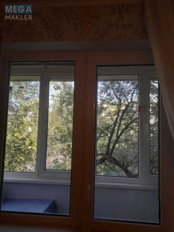 Оренда 2 кімнатної квартири, <a class="location-link" href="/kiev/" title="Недвижимость Київ">Київ</a>, <a class="location-link" href="/kiev/solomenskij/" title="Недвижимость Солом'янський район">Солом'янський р-н</a>, Миколи Василенка вул., 14 (изображение 7)