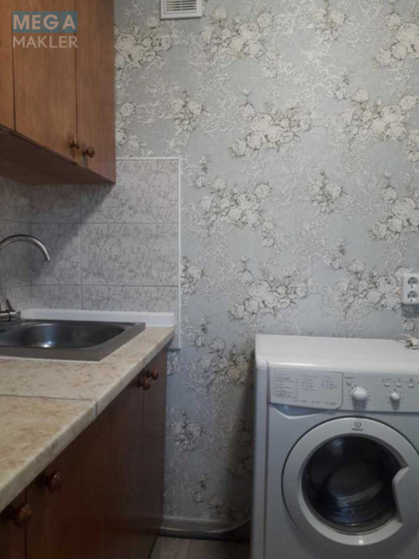 Оренда 2 кімнатної квартири, <a class="location-link" href="/kiev/" title="Недвижимость Київ">Київ</a>, <a class="location-link" href="/kiev/solomenskij/" title="Недвижимость Солом'янський район">Солом'янський р-н</a>, Миколи Василенка вул., 14 (изображение 15)