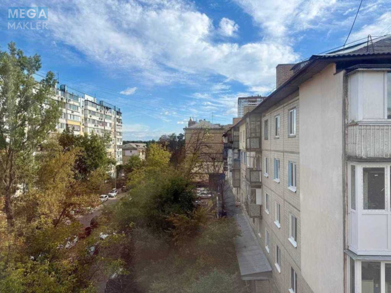 Оренда 1 кімнатної квартири, <a class="location-link" href="/kiev/" title="Недвижимость Київ">Київ</a>, <a class="location-link" href="/kiev/goloseevskij/" title="Недвижимость Голосіївський район">Голосіївський р-н</a>, Бурмистенко ул. (изображение 24)