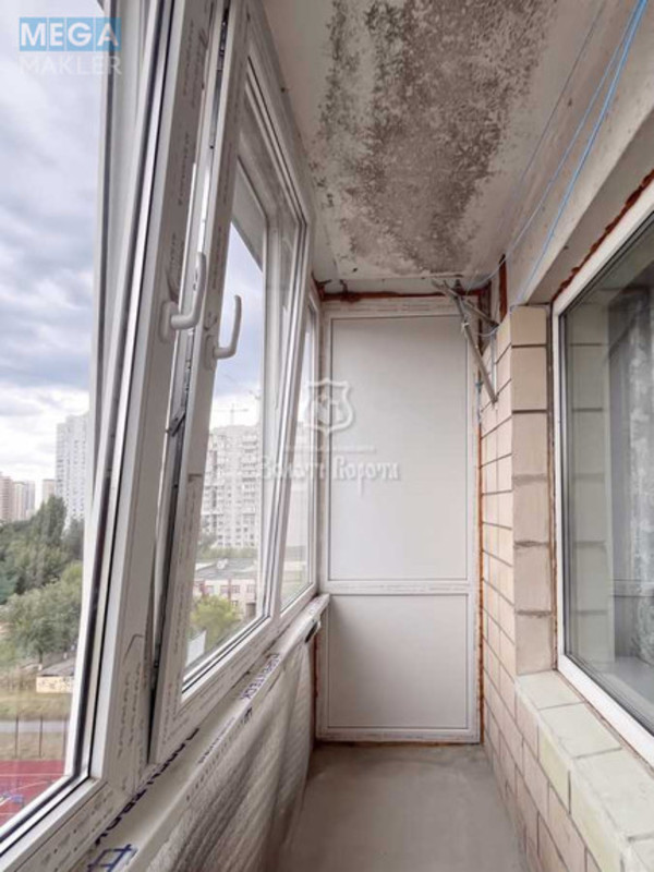 Продаж 1 кімнатної квартири (40/19/7,5), 9 пов. 10 пов. будинку, <a class="location-link" href="/kiev/" title="Недвижимость Київ">Київ</a>, <a class="location-link" href="/kiev/darnickij/" title="Недвижимость Дарницький район">Дарницький р-н</a>, Здолбунівська вул., 3б (изображение 7)