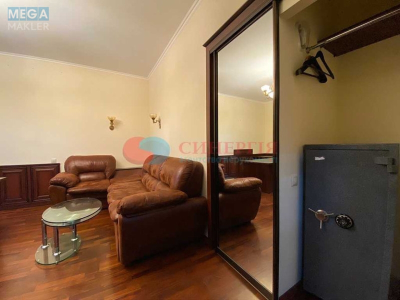 Продаж комерційної нерухомості, 84&nbsp;кв.м, под офис, <a class="location-link" href="/kiev/" title="Недвижимость Київ">Київ</a>, <a class="location-link" href="/kiev/pecherskij/" title="Недвижимость Печерський район">Печерський р-н</a>, Михайла Бойчука вул., 1А (изображение 2)
