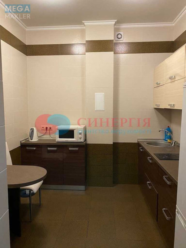 Продаж комерційної нерухомості, 84&nbsp;кв.м, под офис, <a class="location-link" href="/kiev/" title="Недвижимость Київ">Київ</a>, <a class="location-link" href="/kiev/pecherskij/" title="Недвижимость Печерський район">Печерський р-н</a>, Михайла Бойчука вул., 1А (изображение 8)