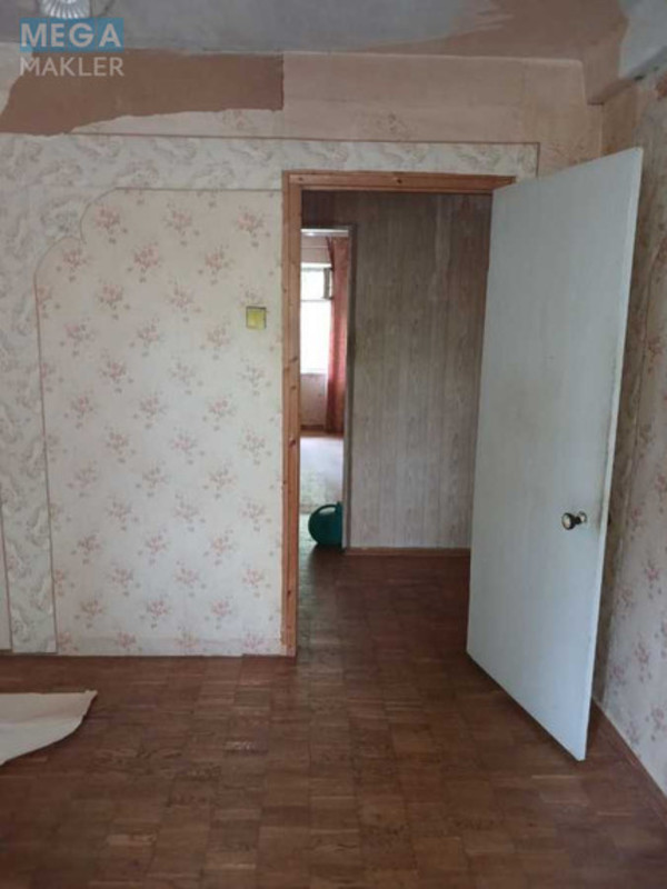 Продаж 3 кімнатної квартири (60/42/7), 1 пов. 9 пов. будинку, <a class="location-link" href="/kiev/" title="Недвижимость Київ">Київ</a>, <a class="location-link" href="/kiev/desnyanskij/" title="Недвижимость Деснянський район">Деснянський р-н</a>, Лісовий просп. (изображение 6)
