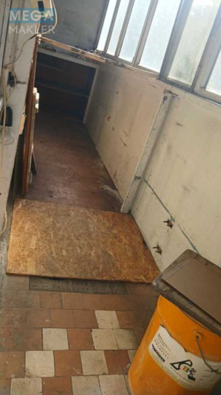 Продаж 3 кімнатної квартири (60/42/7), 1 пов. 9 пов. будинку, <a class="location-link" href="/kiev/" title="Недвижимость Київ">Київ</a>, <a class="location-link" href="/kiev/desnyanskij/" title="Недвижимость Деснянський район">Деснянський р-н</a>, Лісовий просп. (изображение 9)