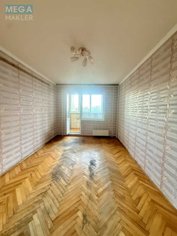 Продаж 3 кімнатної квартири (76/42/8), 5 пов. 18 пов. будинку, <a class="location-link" href="/kiev/" title="Недвижимость Київ">Київ</a>, <a class="location-link" href="/kiev/goloseevskij/" title="Недвижимость Голосіївський район">Голосіївський р-н</a>, Академика Заболотного ул., 106 (изображение 2)