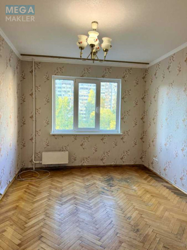 Продаж 3 кімнатної квартири (76/42/8), 5 пов. 18 пов. будинку, <a class="location-link" href="/kiev/" title="Недвижимость Київ">Київ</a>, <a class="location-link" href="/kiev/goloseevskij/" title="Недвижимость Голосіївський район">Голосіївський р-н</a>, Академика Заболотного ул., 106 (изображение 6)
