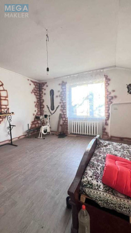 Продаж дома, 2&nbsp;поверху, 180&nbsp;кв.м, 5&nbsp;кімнат, ділянка 1&nbsp;сотка, <a class="location-link" href="/lviv/" title="Недвижимость Львів">Львів</a>, <a class="location-link" href="/lviv/lychakovskij/" title="Недвижимость Личаківський район">Личаківський р-н</a>, Новознесенська, 44 (изображение 2)