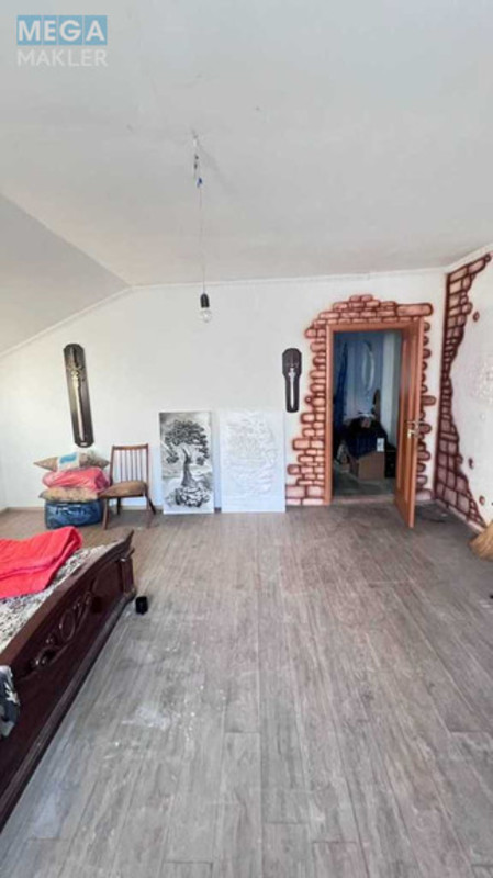 Продаж дома, 2&nbsp;поверху, 180&nbsp;кв.м, 5&nbsp;кімнат, ділянка 1&nbsp;сотка, <a class="location-link" href="/lviv/" title="Недвижимость Львів">Львів</a>, <a class="location-link" href="/lviv/lychakovskij/" title="Недвижимость Личаківський район">Личаківський р-н</a>, Новознесенська, 44 (изображение 3)