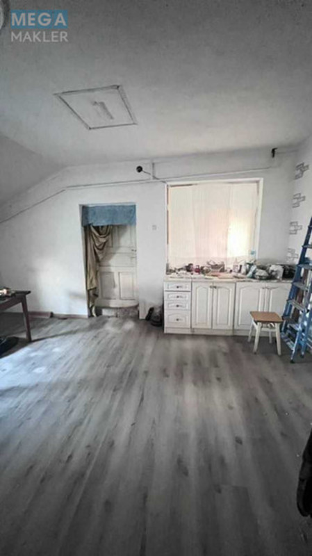 Продаж дома, 2&nbsp;поверху, 180&nbsp;кв.м, 5&nbsp;кімнат, ділянка 1&nbsp;сотка, <a class="location-link" href="/lviv/" title="Недвижимость Львів">Львів</a>, <a class="location-link" href="/lviv/lychakovskij/" title="Недвижимость Личаківський район">Личаківський р-н</a>, Новознесенська, 44 (изображение 8)