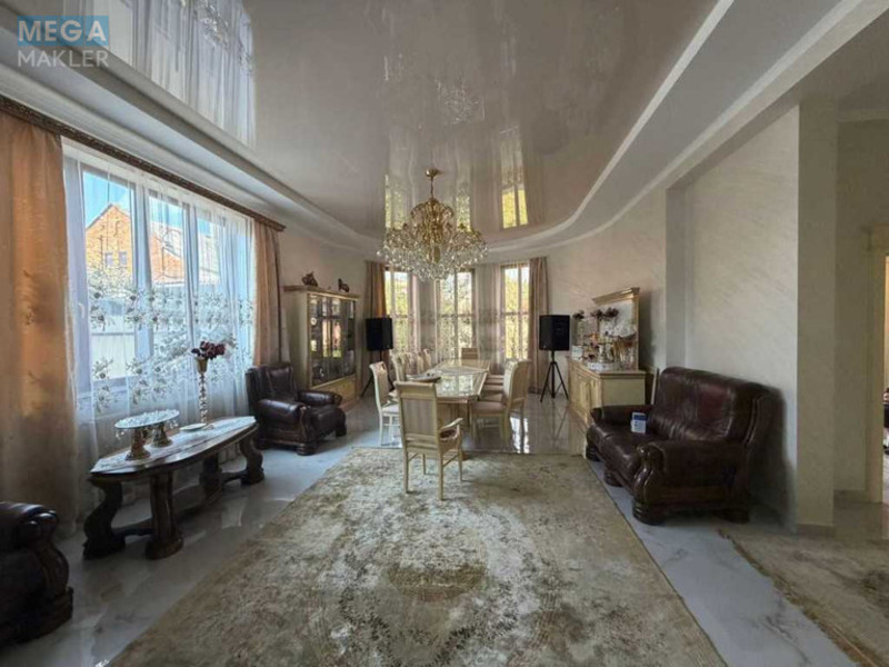 Продаж дома, 2&nbsp;поверху, 280&nbsp;кв.м, 4&nbsp;кімнати, ділянка 6,50&nbsp;соток, <a class="location-link" href="/lviv/" title="Недвижимость Львів">Львів</a>, <a class="location-link" href="/lviv/shevchenkovskij/" title="Недвижимость Шевченківський район">Шевченківський р-н</a>, Варшавська (изображение 7)