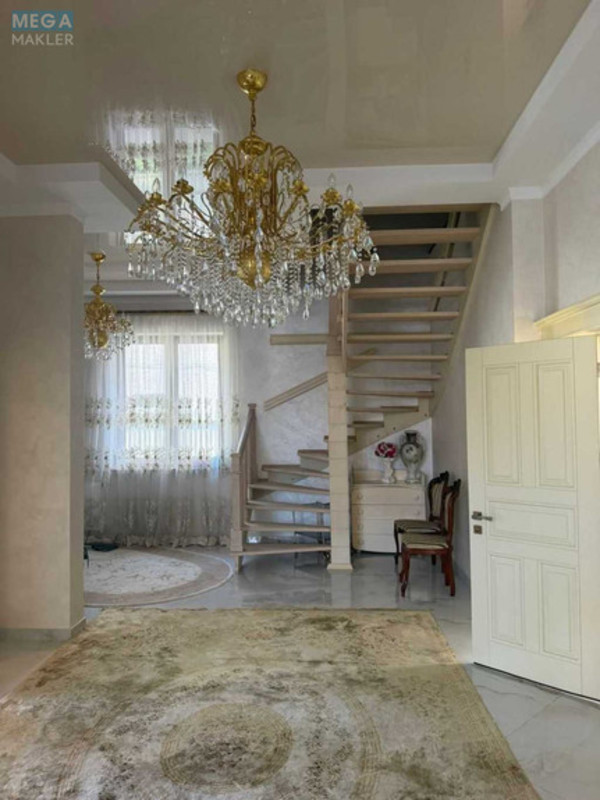 Продаж дома, 2&nbsp;поверху, 280&nbsp;кв.м, 4&nbsp;кімнати, ділянка 6,50&nbsp;соток, <a class="location-link" href="/lviv/" title="Недвижимость Львів">Львів</a>, <a class="location-link" href="/lviv/shevchenkovskij/" title="Недвижимость Шевченківський район">Шевченківський р-н</a>, Варшавська (изображение 10)