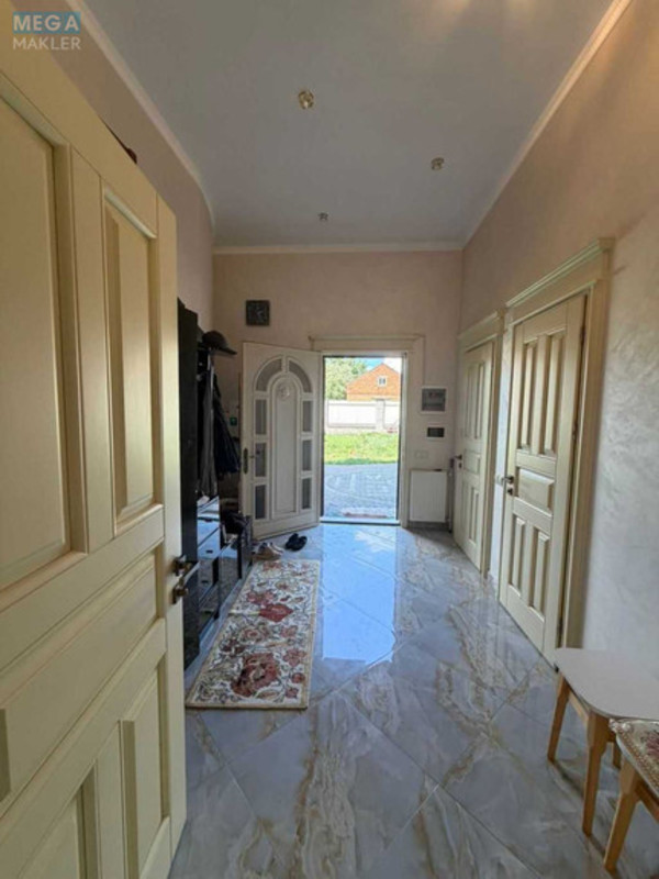 Продаж дома, 2&nbsp;поверху, 280&nbsp;кв.м, 4&nbsp;кімнати, ділянка 6,50&nbsp;соток, <a class="location-link" href="/lviv/" title="Недвижимость Львів">Львів</a>, <a class="location-link" href="/lviv/shevchenkovskij/" title="Недвижимость Шевченківський район">Шевченківський р-н</a>, Варшавська (изображение 15)