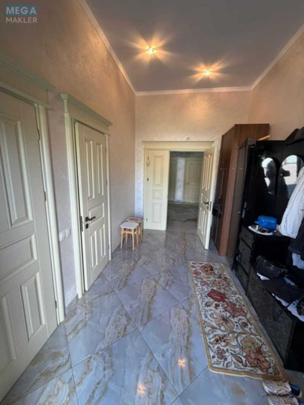 Продаж дома, 2&nbsp;поверху, 280&nbsp;кв.м, 4&nbsp;кімнати, ділянка 6,50&nbsp;соток, <a class="location-link" href="/lviv/" title="Недвижимость Львів">Львів</a>, <a class="location-link" href="/lviv/shevchenkovskij/" title="Недвижимость Шевченківський район">Шевченківський р-н</a>, Варшавська (изображение 16)