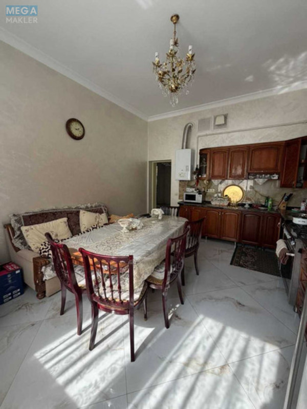 Продаж дома, 2&nbsp;поверху, 280&nbsp;кв.м, 4&nbsp;кімнати, ділянка 6,50&nbsp;соток, <a class="location-link" href="/lviv/" title="Недвижимость Львів">Львів</a>, <a class="location-link" href="/lviv/shevchenkovskij/" title="Недвижимость Шевченківський район">Шевченківський р-н</a>, Варшавська (изображение 18)