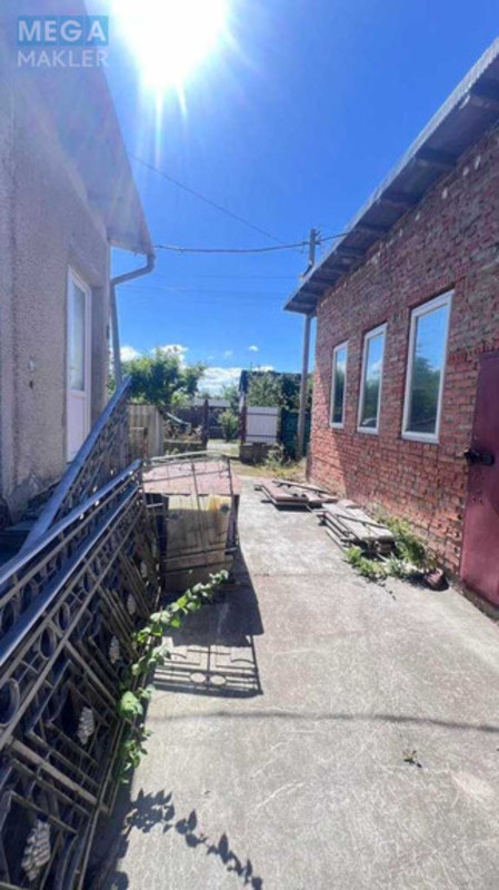 Продаж дома, 2&nbsp;поверху, 200&nbsp;кв.м, 5&nbsp;кімнат, ділянка 6&nbsp;соток, <a class="location-link" href="/stryj/" title="Недвижимость Стрий">Стрий</a>, Вітовського (изображение 6)