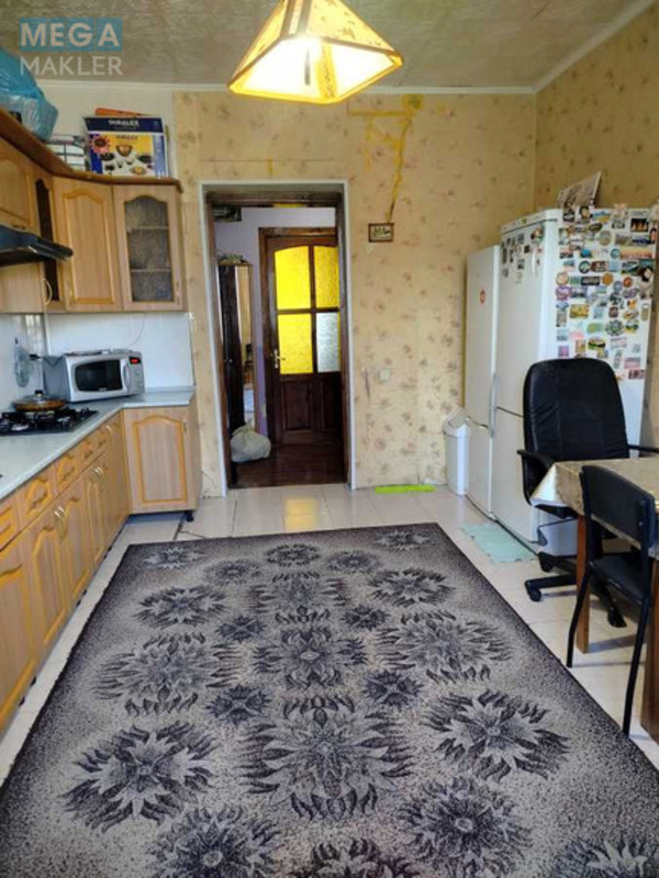 Оренда кімнати (підселення), <a class="location-link" href="/kiev/" title="Недвижимость Київ">Київ</a>, <a class="location-link" href="/kiev/pecherskij/" title="Недвижимость Печерський район">Печерський р-н</a>, Джона Маккейна вул., 18 (изображение 4)