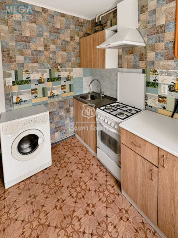 Продаж 2 кімнатної квартири (45/30/6), 3 пов. 5 пов. будинку, <a class="location-link" href="/kiev/" title="Недвижимость Київ">Київ</a>, <a class="location-link" href="/kiev/pecherskij/" title="Недвижимость Печерський район">Печерський р-н</a>, Іоанна Павла ІІ вул., 20 (изображение 3)