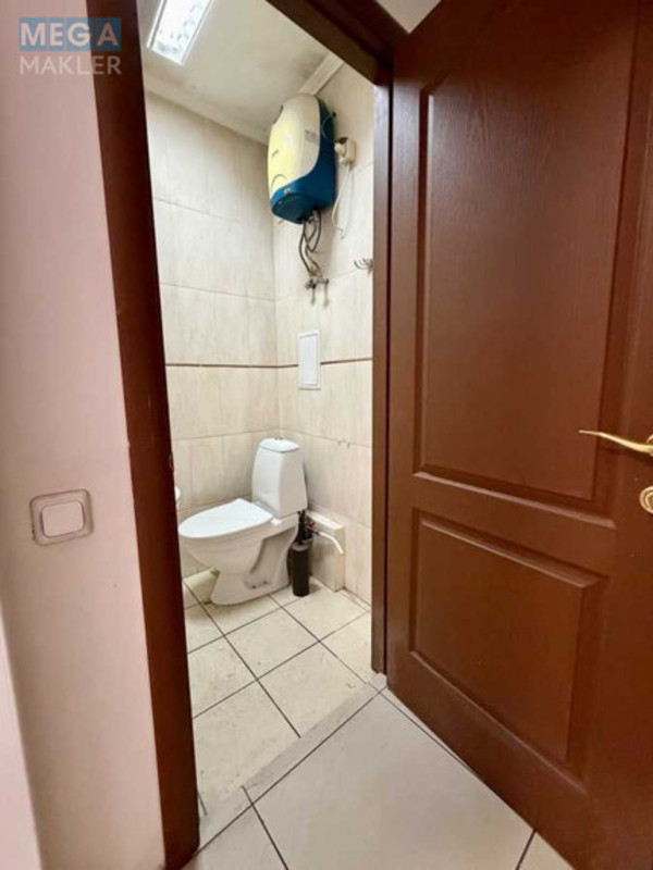 Оренда комерційної нерухомості, 50&nbsp;кв.м, под магазин, <a class="location-link" href="/kiev/" title="Недвижимость Київ">Київ</a>, <a class="location-link" href="/kiev/goloseevskij/" title="Недвижимость Голосіївський район">Голосіївський р-н</a>, Ямська вул., 1 (изображение 5)