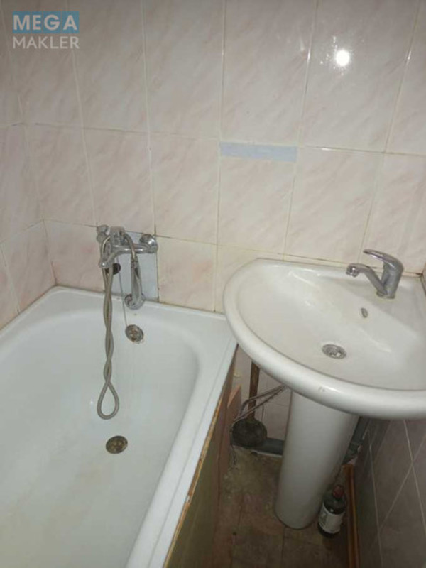 Оренда дома, <a class="location-link" href="/kiev/" title="Недвижимость Київ">Київ</a>, <a class="location-link" href="/kiev/solomenskij/" title="Недвижимость Солом'янський район">Солом'янський р-н</a>, Сигнальная ул., 35 (изображение 7)