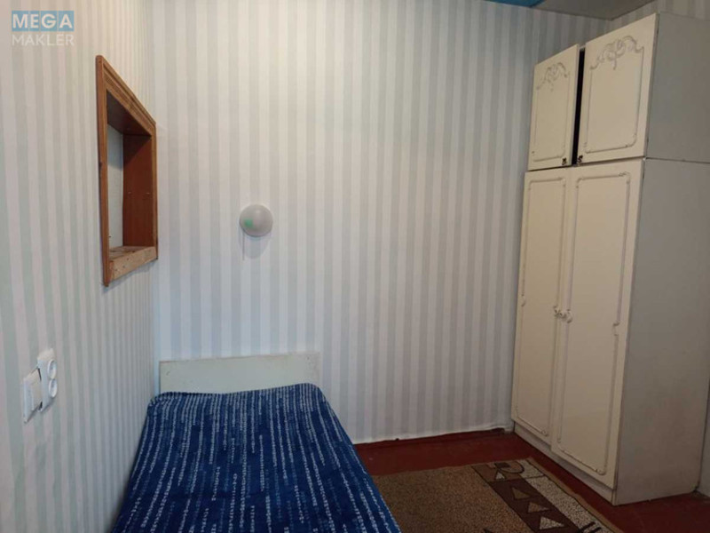 Оренда дома, <a class="location-link" href="/kiev/" title="Недвижимость Київ">Київ</a>, <a class="location-link" href="/kiev/solomenskij/" title="Недвижимость Солом'янський район">Солом'янський р-н</a>, Сигнальная ул., 35 (изображение 12)