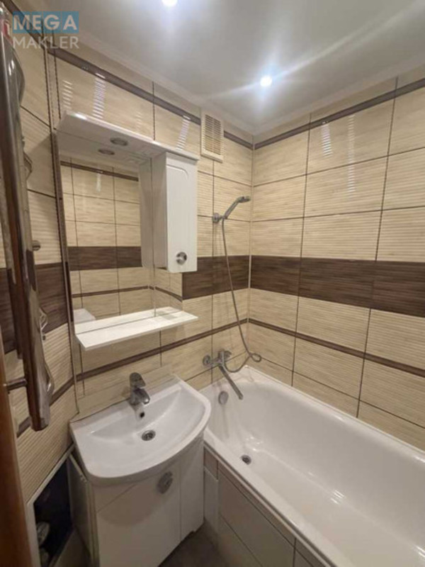 Оренда 1 кімнатної квартири, <a class="location-link" href="/kiev/" title="Недвижимость Київ">Київ</a>, <a class="location-link" href="/kiev/solomenskij/" title="Недвижимость Солом'янський район">Солом'янський р-н</a>, Семенівська вул., 9 (изображение 5)