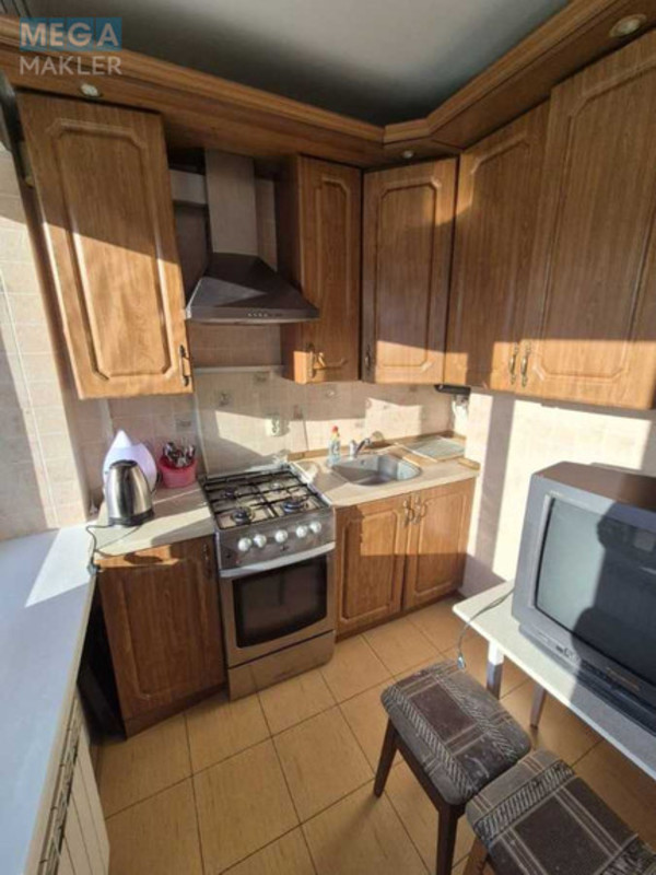 Оренда 2 кімнатної квартири, <a class="location-link" href="/kiev/" title="Недвижимость Київ">Київ</a>, <a class="location-link" href="/kiev/shevchenkovskij/" title="Недвижимость Шевченківський район">Шевченківський р-н</a>, Ісаакяна вул., 2 (изображение 5)