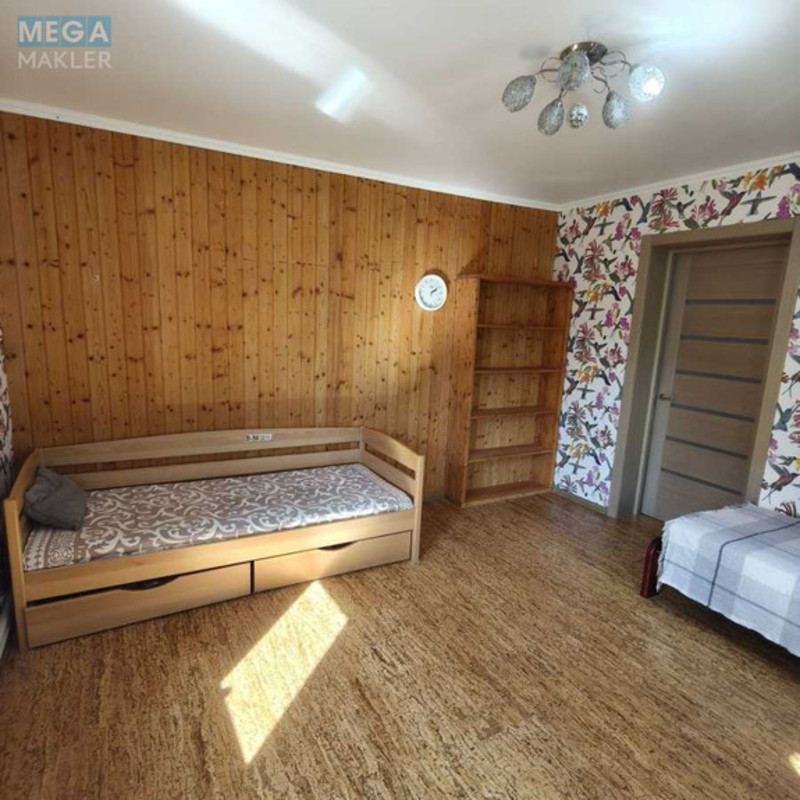 Продаж дома, 1&nbsp; поверх, 100&nbsp;кв.м, 3&nbsp;кімнати, ділянка 7&nbsp;соток, <a class="location-link" href="/kiev/" title="Недвижимость Київ">Київ</a>, <a class="location-link" href="/kiev/desnyanskij/" title="Недвижимость Деснянський район">Деснянський р-н</a>, Кисловодська вул., 16 (изображение 5)