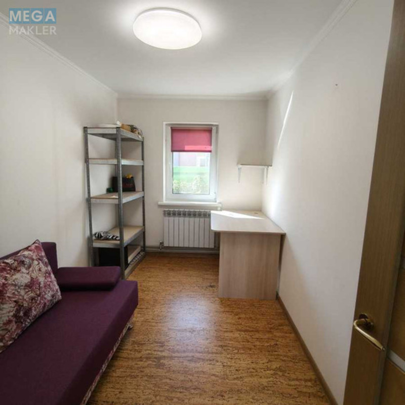 Продаж дома, 1&nbsp; поверх, 100&nbsp;кв.м, 3&nbsp;кімнати, ділянка 7&nbsp;соток, <a class="location-link" href="/kiev/" title="Недвижимость Київ">Київ</a>, <a class="location-link" href="/kiev/desnyanskij/" title="Недвижимость Деснянський район">Деснянський р-н</a>, Кисловодська вул., 16 (изображение 15)