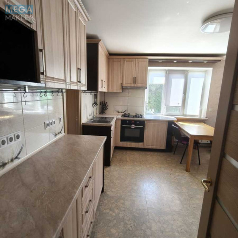 Продаж дома, 1&nbsp; поверх, 100&nbsp;кв.м, 3&nbsp;кімнати, ділянка 7&nbsp;соток, <a class="location-link" href="/kiev/" title="Недвижимость Київ">Київ</a>, <a class="location-link" href="/kiev/desnyanskij/" title="Недвижимость Деснянський район">Деснянський р-н</a>, Кисловодська вул., 16 (изображение 21)
