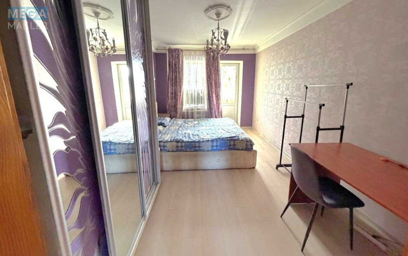Оренда 2 кімнатної квартири, <a class="location-link" href="/kiev/" title="Недвижимость Київ">Київ</a>, <a class="location-link" href="/kiev/podolskij/" title="Недвижимость Подільський район">Подільський р-н</a>, Кирилівська вул., 172 (изображение 2)